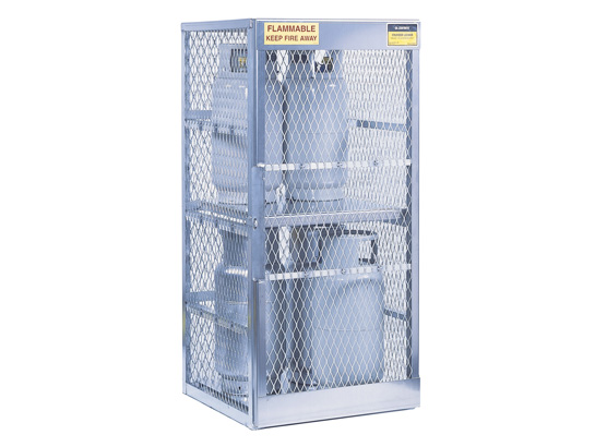 Cylinder locker for safe storage of 8 vertical